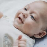 Flebotomi pada Neonatus dan Bayi: Prosedur Kecil dengan Risiko Besar